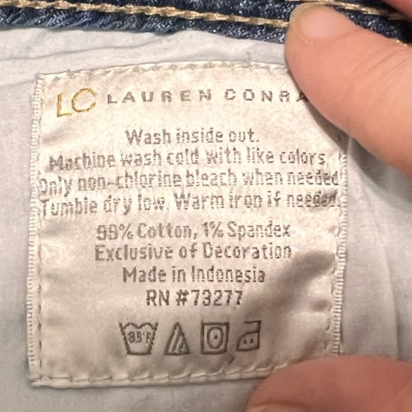 Lauren Conrad Women’s Size 8 Ankle Jeans Medium Blue Denim Light Distress - Picture 9 of 12